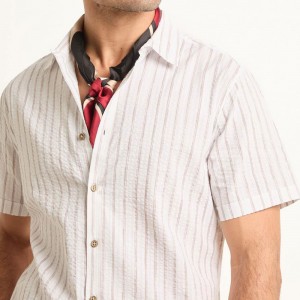 Giantextile Stylish Men’s White Striped Short Sleeve Shirt Seersucker Poplin Breathable Yarn Dyed for Summer Casual Wear GTCW202943G1