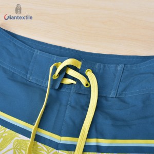 Men’s Shorts Splicing Color Quick Drying Comfortable 100% Polyester Shorts For Holiday